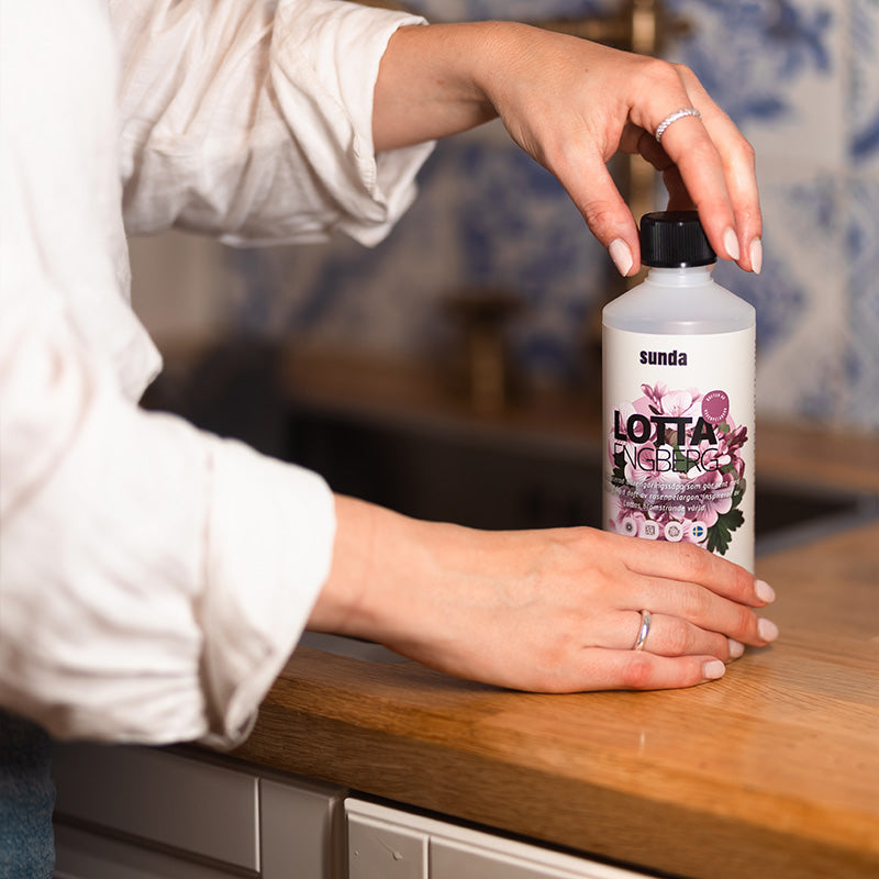 Lotta x Allrengöringssåpa Rosenpelargon 0,5 L